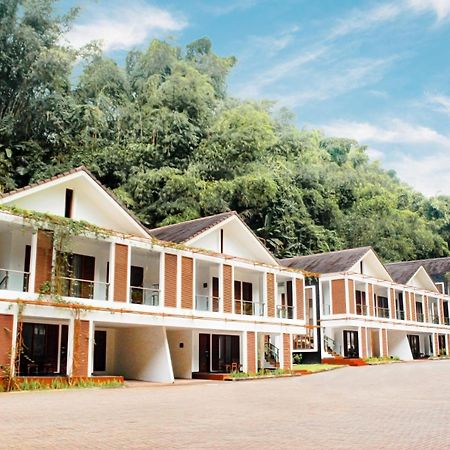 Lembah Permai Resort Sindanglaya Eksteriør bilde