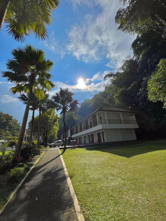 Lembah Permai Resort Sindanglaya Eksteriør bilde
