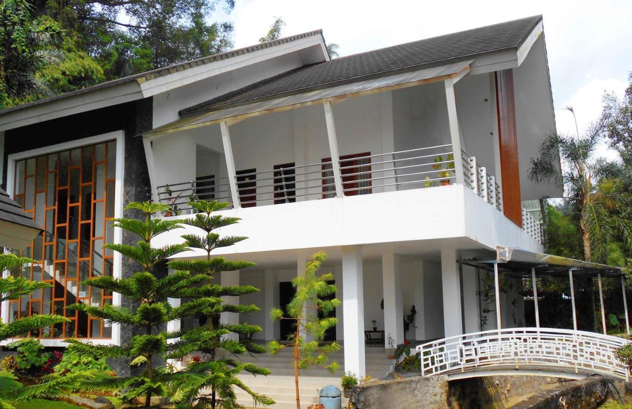 Lembah Permai Resort Sindanglaya Eksteriør bilde