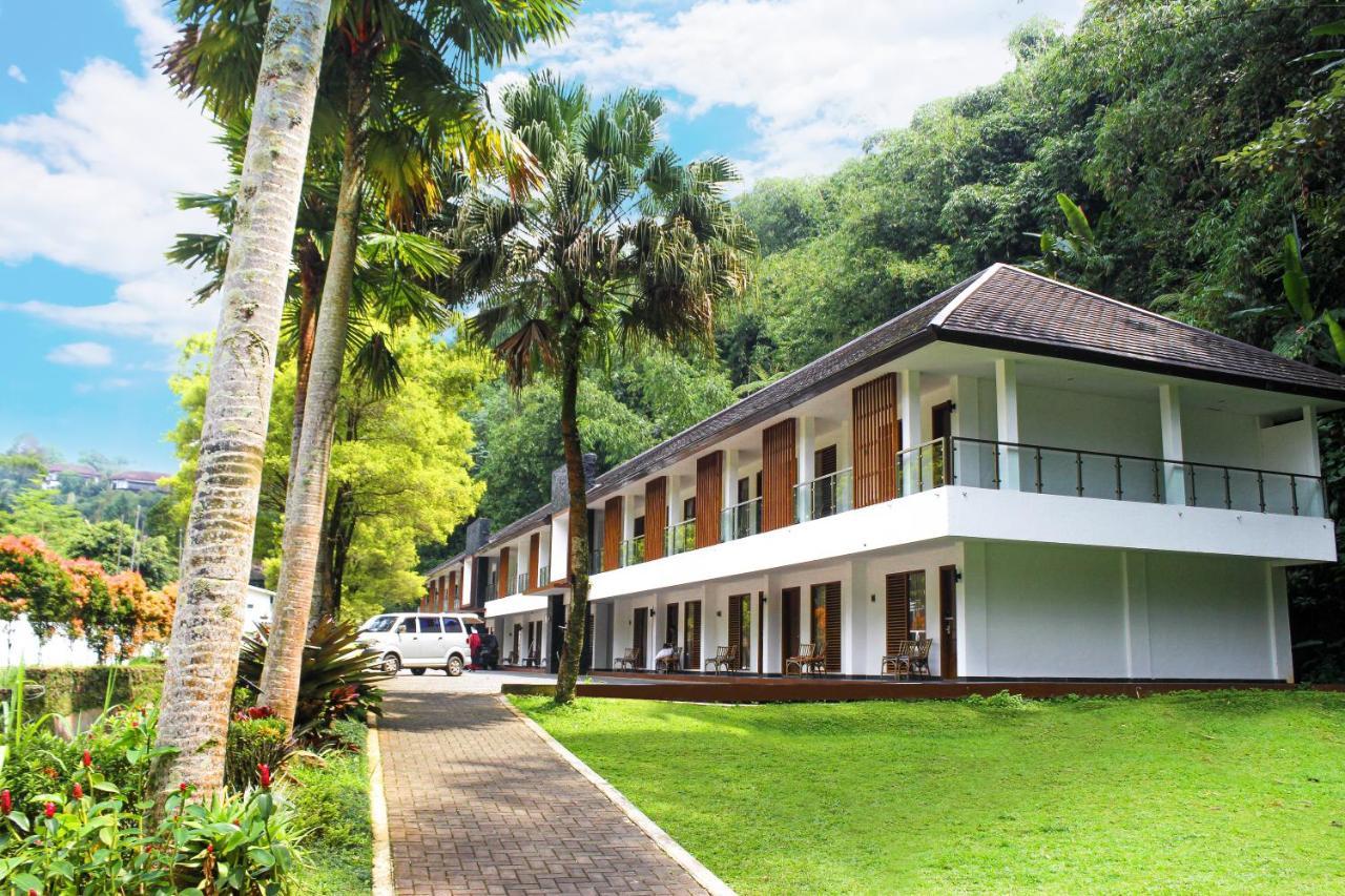 Lembah Permai Resort Sindanglaya Eksteriør bilde